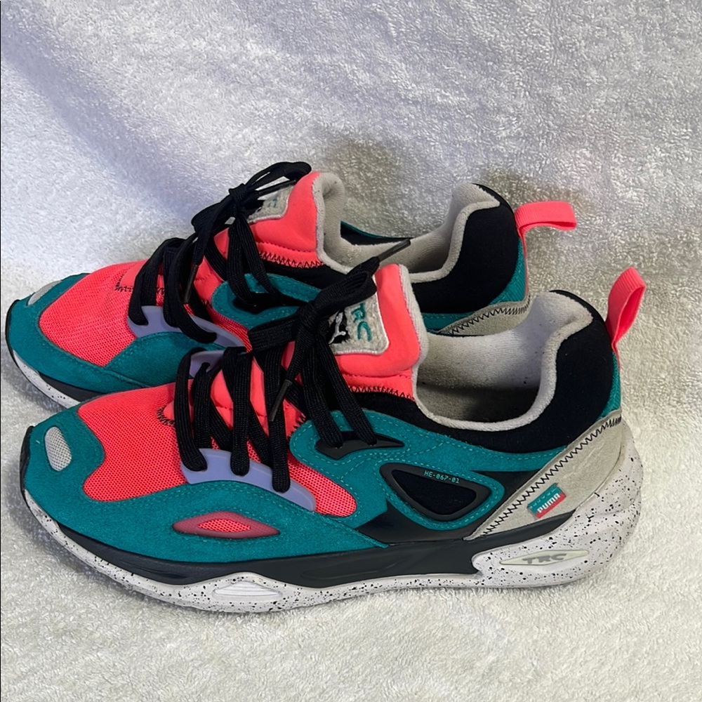 Men Teal and Pink Sneakers size 10